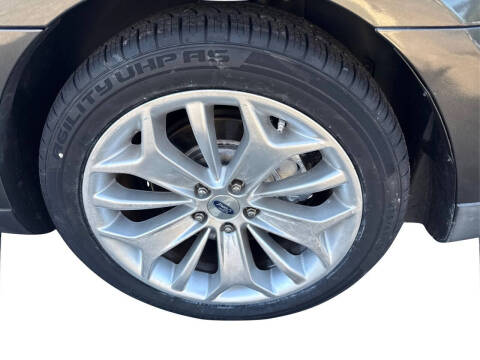 2015 Ford Taurus Limited