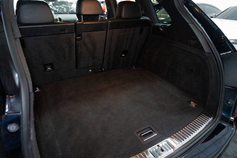 2014 Porsche Cayenne GTS