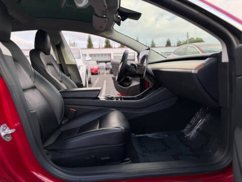 2020 Tesla Model 3 Long Range