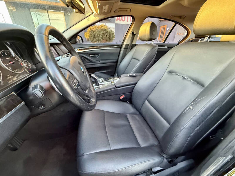 2016 BMW 5 Series 528i