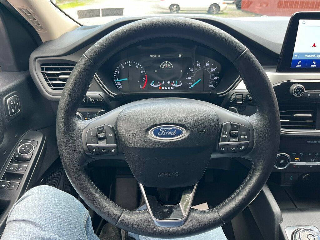 2020 Ford Escape 33