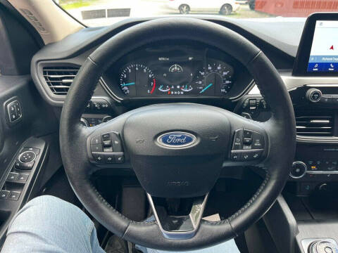 2020 Ford Escape SEL