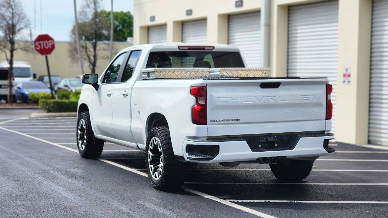 2020 CHEVROLET Silverado Pickup - $19,990