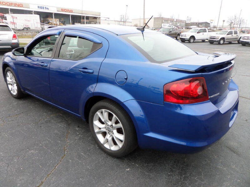 2012 Dodge Avenger R/T photo 8