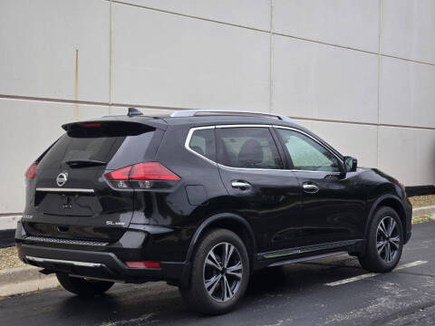 2017 Nissan Rogue SL