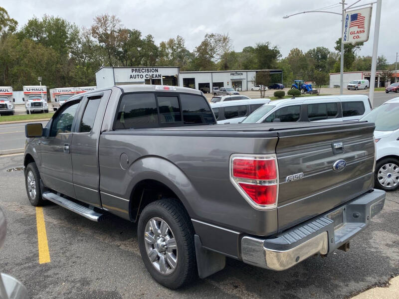 2010 Ford F-150 XLT photo 5