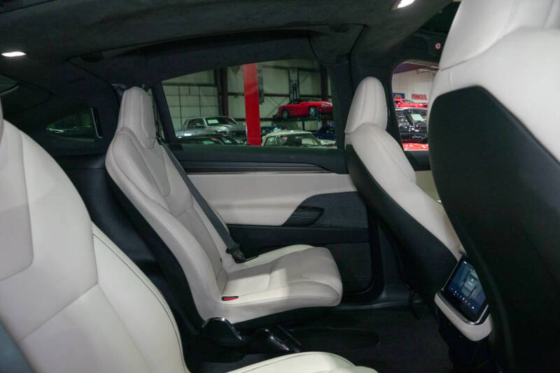 2022 Tesla Model X Plaid