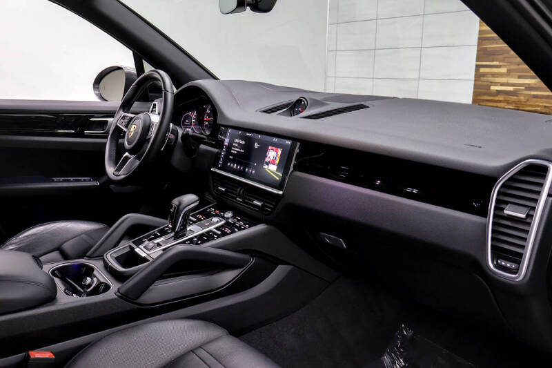 2019 Porsche Cayenne S