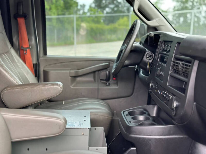2017 Chevrolet Express 2500
