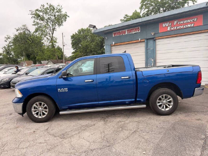 2016 RAM 1500 SLT