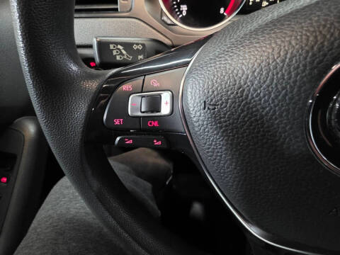 2016 Volkswagen Jetta