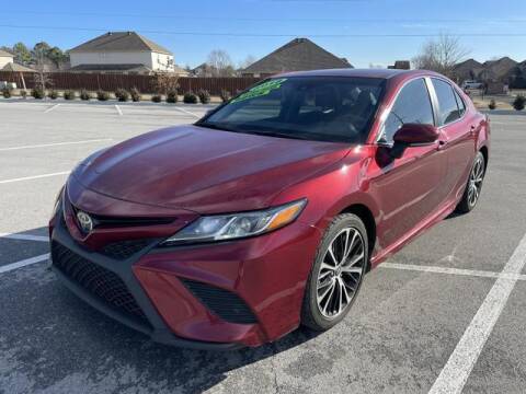 2018 Toyota Camry for sale at E & N Used Auto Sales LLC in Lowell AR