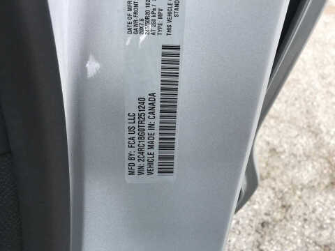 2026 Chrysler Pacifica Select