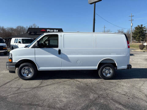 2025 Chevrolet Express 2500