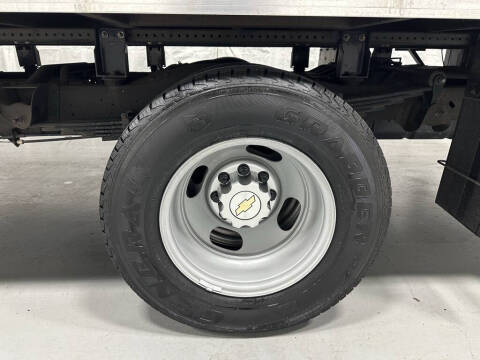 2022 Chevrolet Express 3500