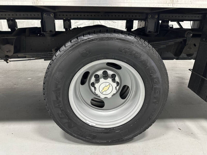 2022 Chevrolet Express 3500