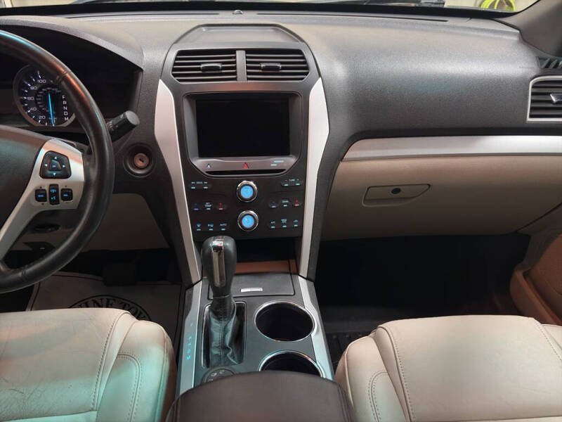 2012 Ford Explorer XLT