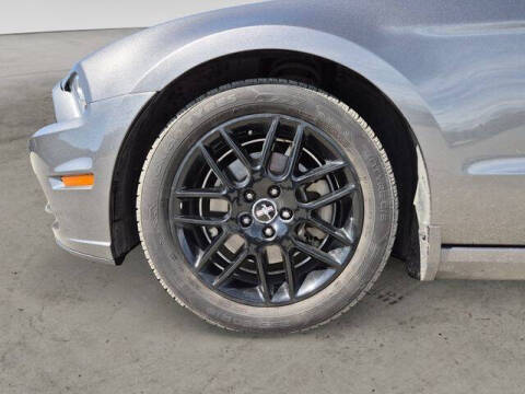 2014 Ford Mustang V6