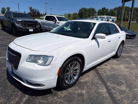 2017 Chrysler 300 Limited