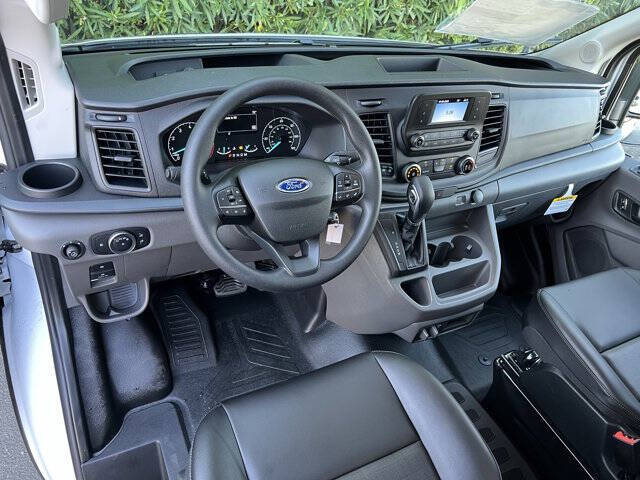 2025 Ford Transit 250