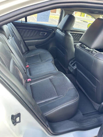 2010 Ford Taurus Limited