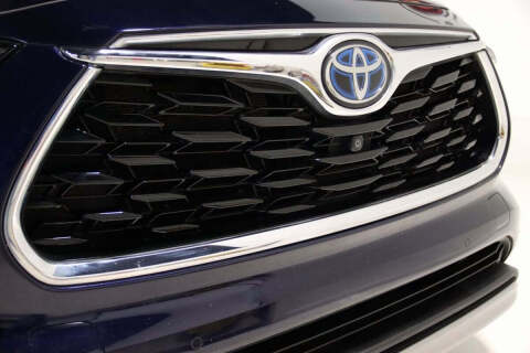 2021 Toyota Highlander Hybrid Platinum