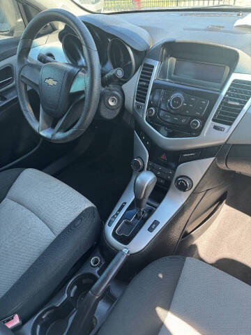 2011 Chevrolet Cruze LS