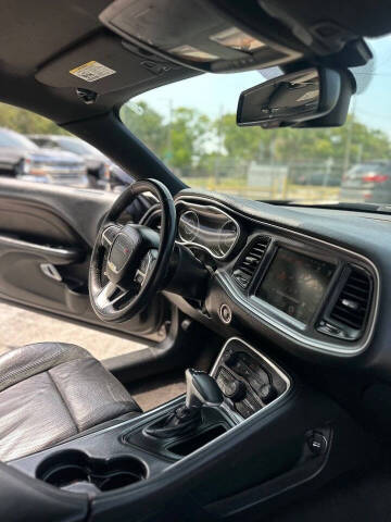 2015 Dodge Challenger SXT Plus