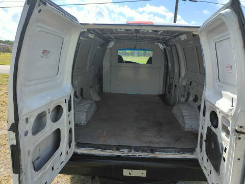 2005 Ford E-Series E-350 SD