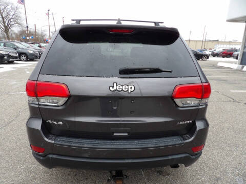 2017 Jeep Grand Cherokee Laredo E