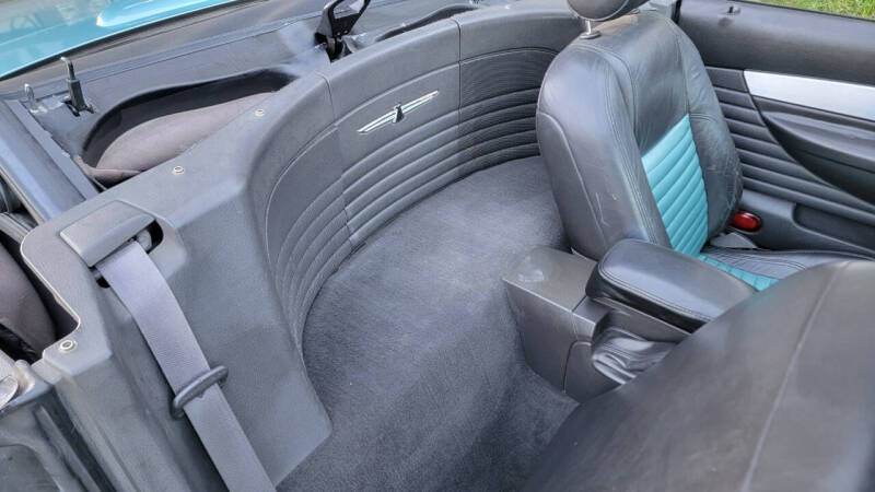 2002 Ford Thunderbird Deluxe