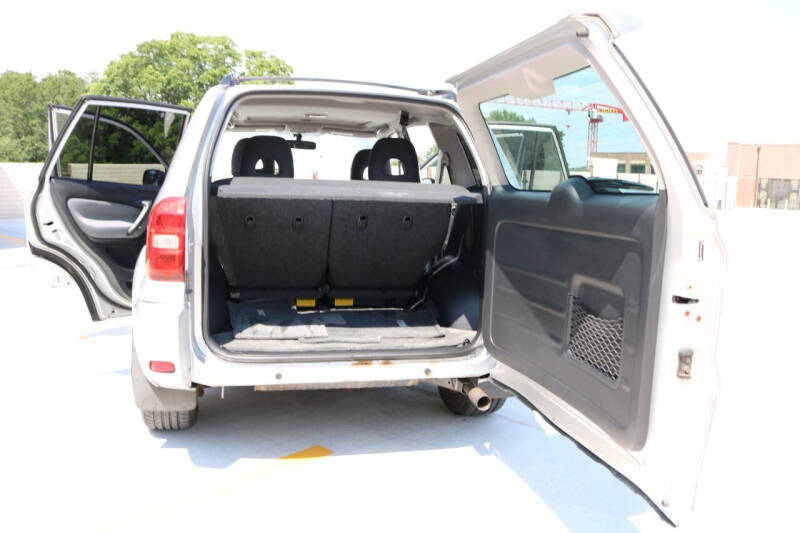 2005 Toyota RAV4