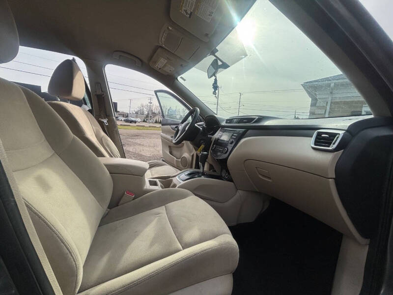 2016 Nissan Rogue S