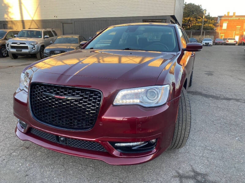 2021 Chrysler 300 Touring L