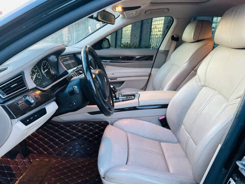 2012 BMW 7 Series 750Li xDrive