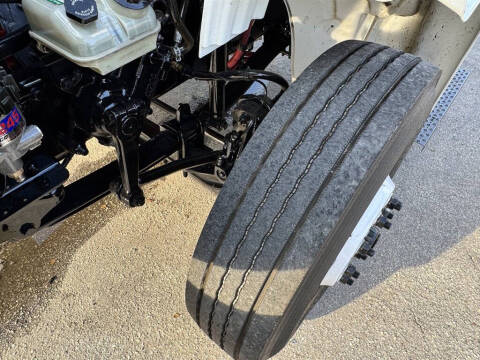 2018 Freightliner M2 106