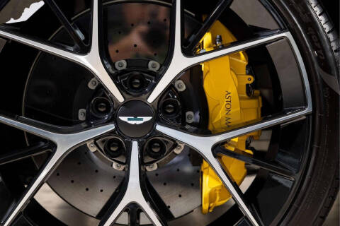 2026 Aston Martin DBX 707