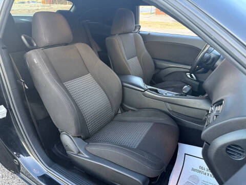 2021 Dodge Challenger SXT