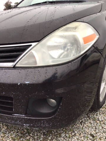 2011 Nissan Versa 1.8 SL