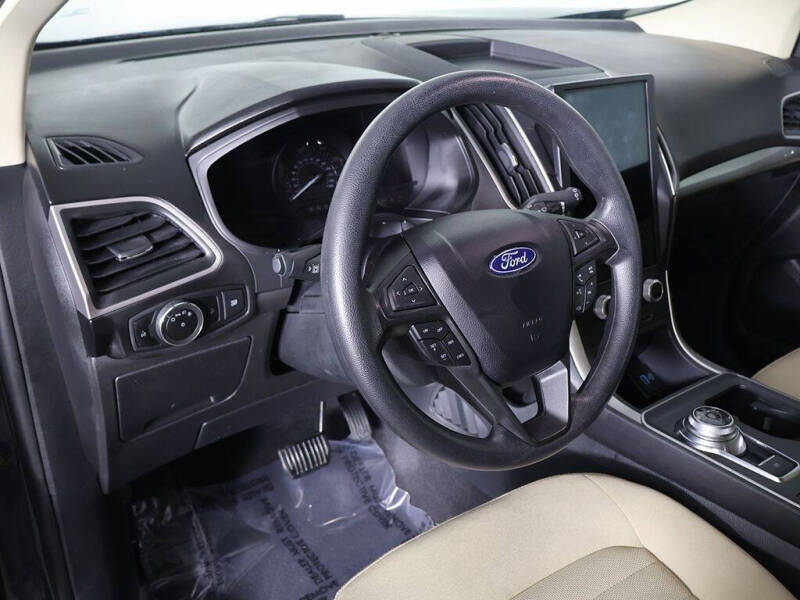 2024 Ford Edge SE