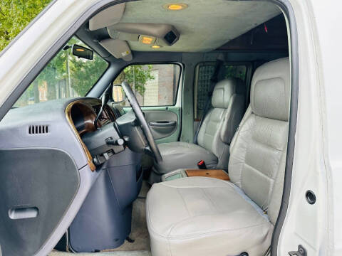 2000 Dodge Ram Van 1500