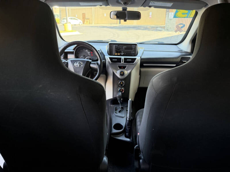 2013 Scion iQ