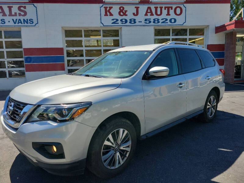 2017 Nissan Pathfinder SV