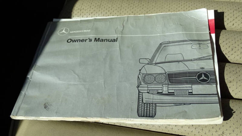 1989 Mercedes-Benz 560-Class 560 SL