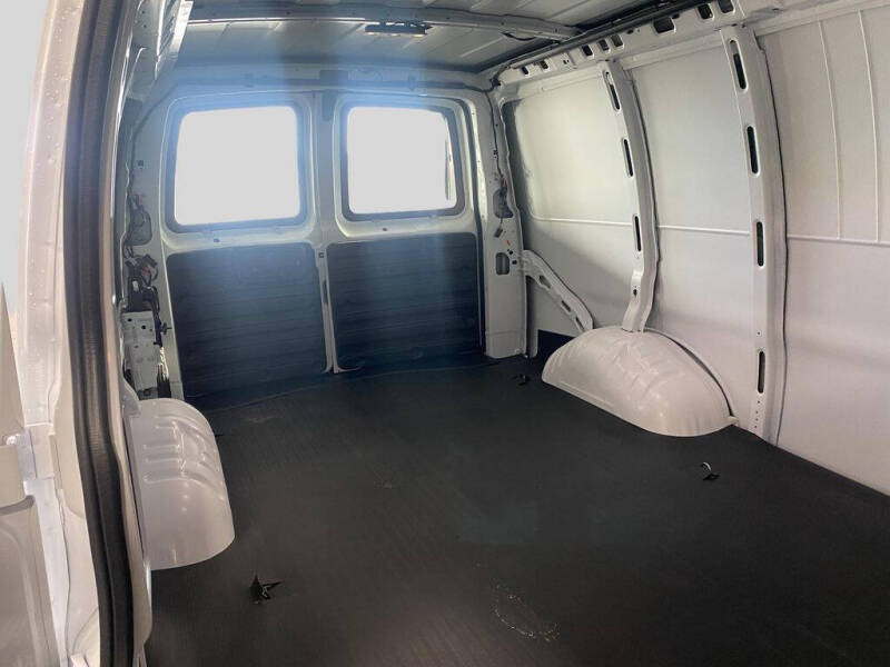 2026 Chevrolet Express 2500