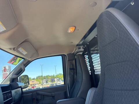 2024 Chevrolet Express 2500
