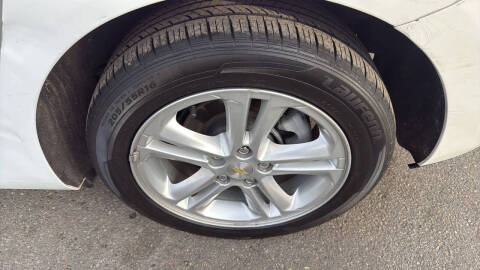 2017 Chevrolet Cruze LT Auto