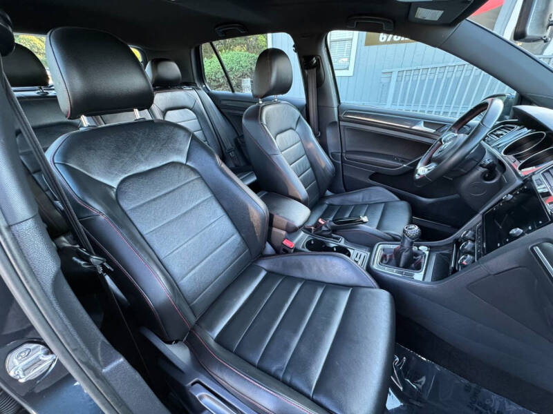 2018 Volkswagen Golf GTI SE