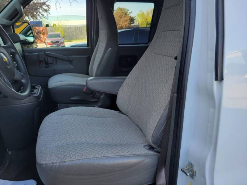 2018 Chevrolet Express LS 3500