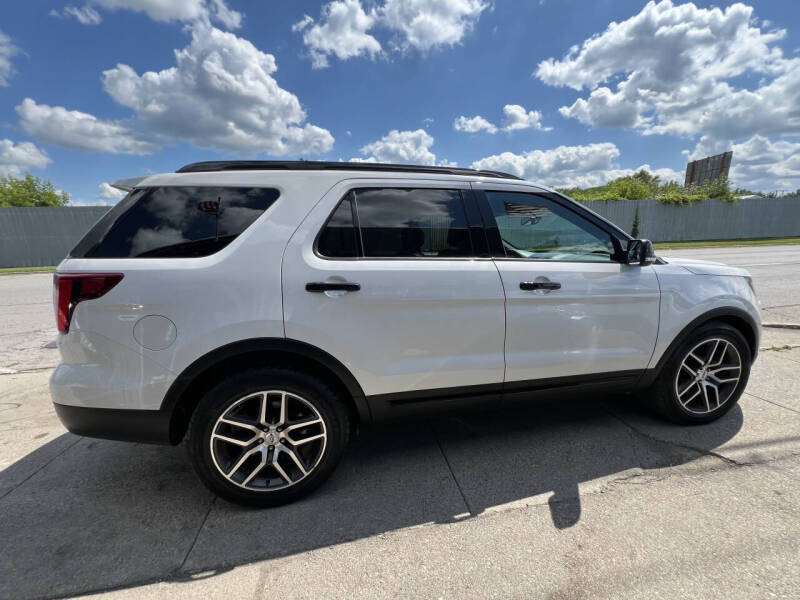 2017 Ford Explorer Sport